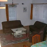 Lizi Apartman