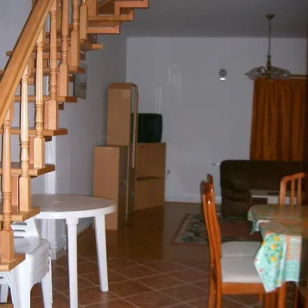 Apartament Lizi Apartman *