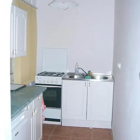 Apartament Lizi Apartman *