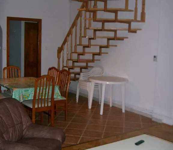 Lizi Apartman