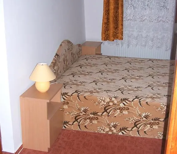 Lägenhet Lizi Apartman *