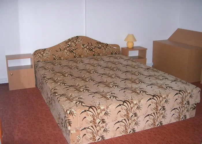 アパート Lizi Apartman *