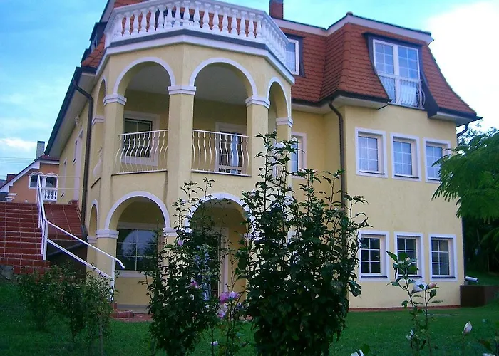 Apartamento Lizi Apartman Hévíz