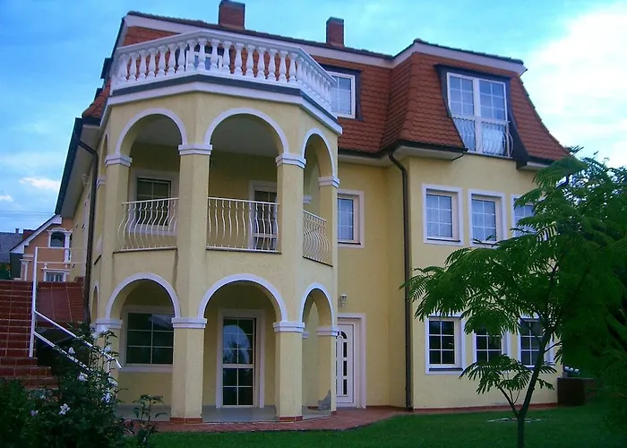 Apartamento Lizi Apartman *