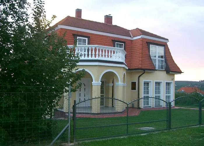 Apartamento Lizi Apartman